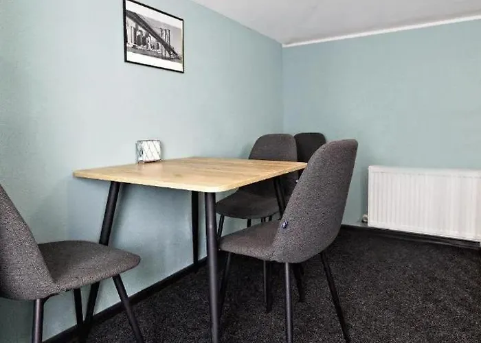 Hostel Status Centrum *